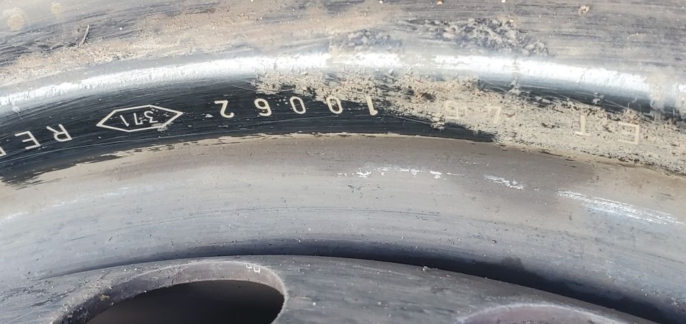 Продавам джанти с гуми за Нисан, Рено, Дачия и тасове за Нисан