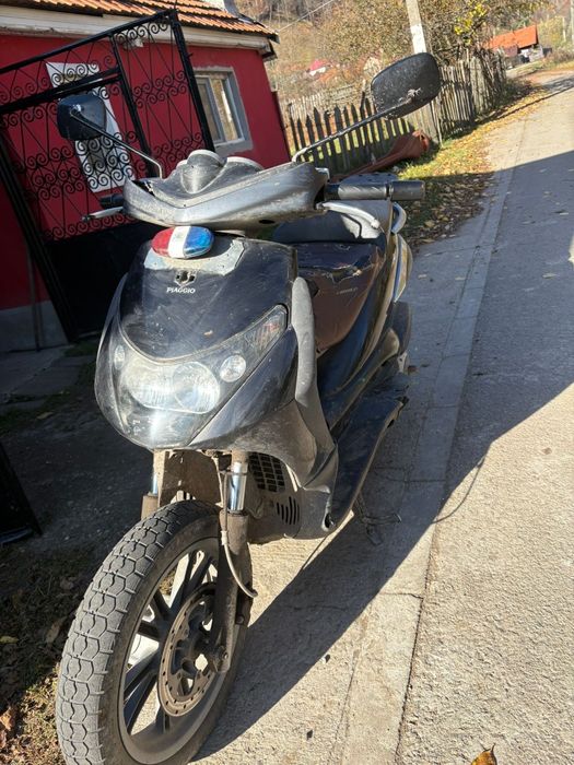 Vând scuter Piaggio