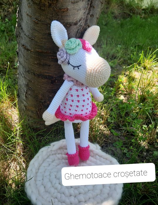 Balerina Rosie- jucărie croșetată manual