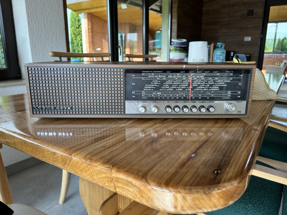 Radio Vintage Loewe Opta