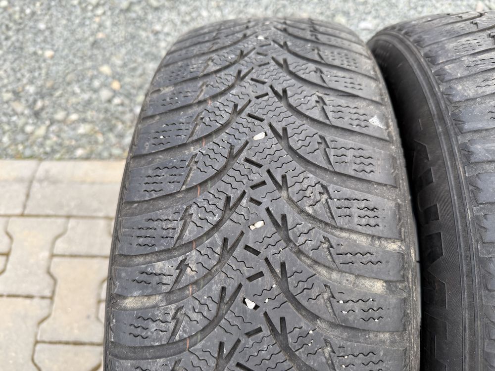2бр. Зимни Гуми 215/60R/17 -KUMHO- DOT:1719- 4.2мм.