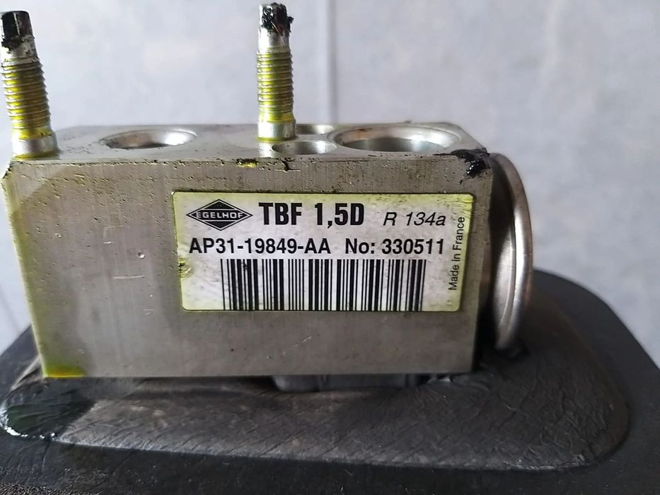 Radiator calorifer clima bord ford fiesta 6 cb1 ccn ap3119849aa