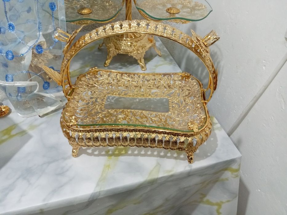 Продам конфетницу