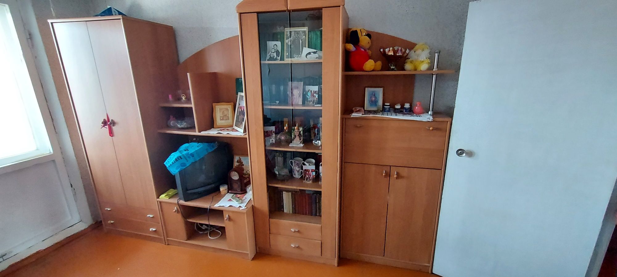 Продам стенку недорого
