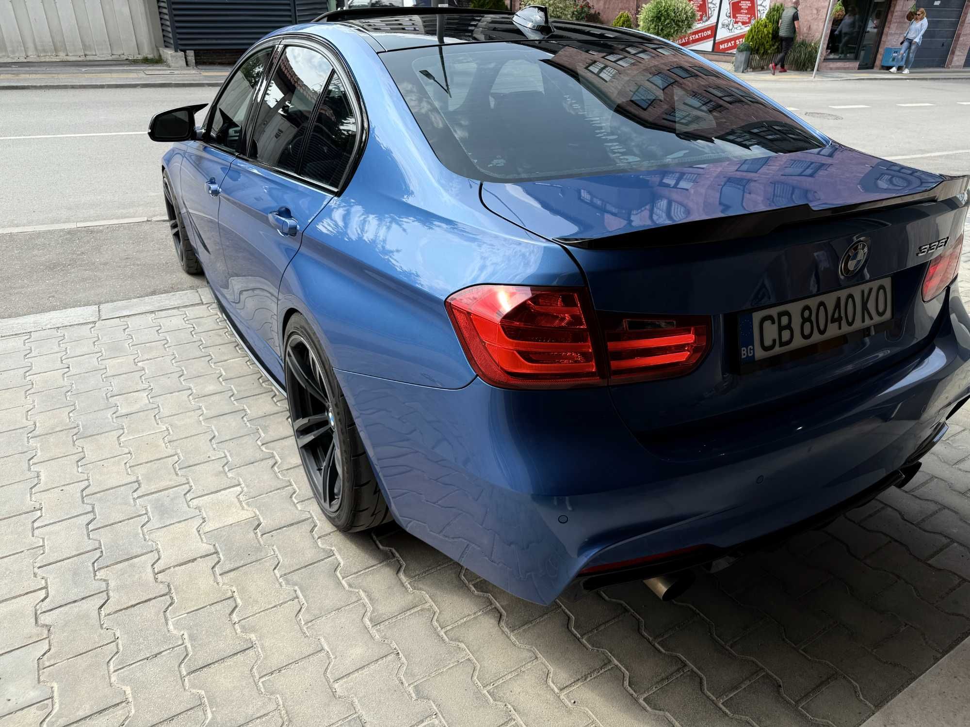 BMW 335i 6WB Digital