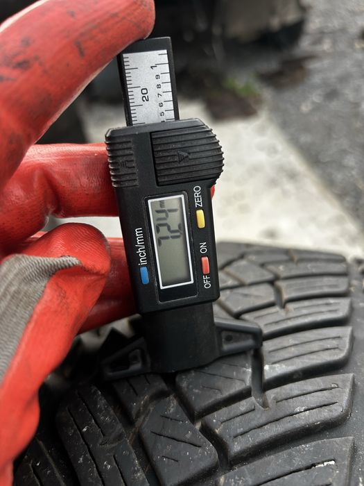 2бр Зимни гуми Fulda 235/50R18