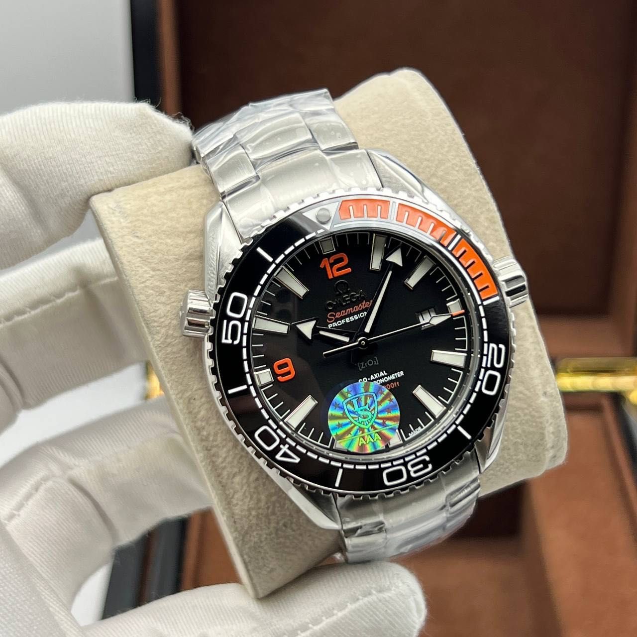 Omega Seamaster Planetocean silver orange auto