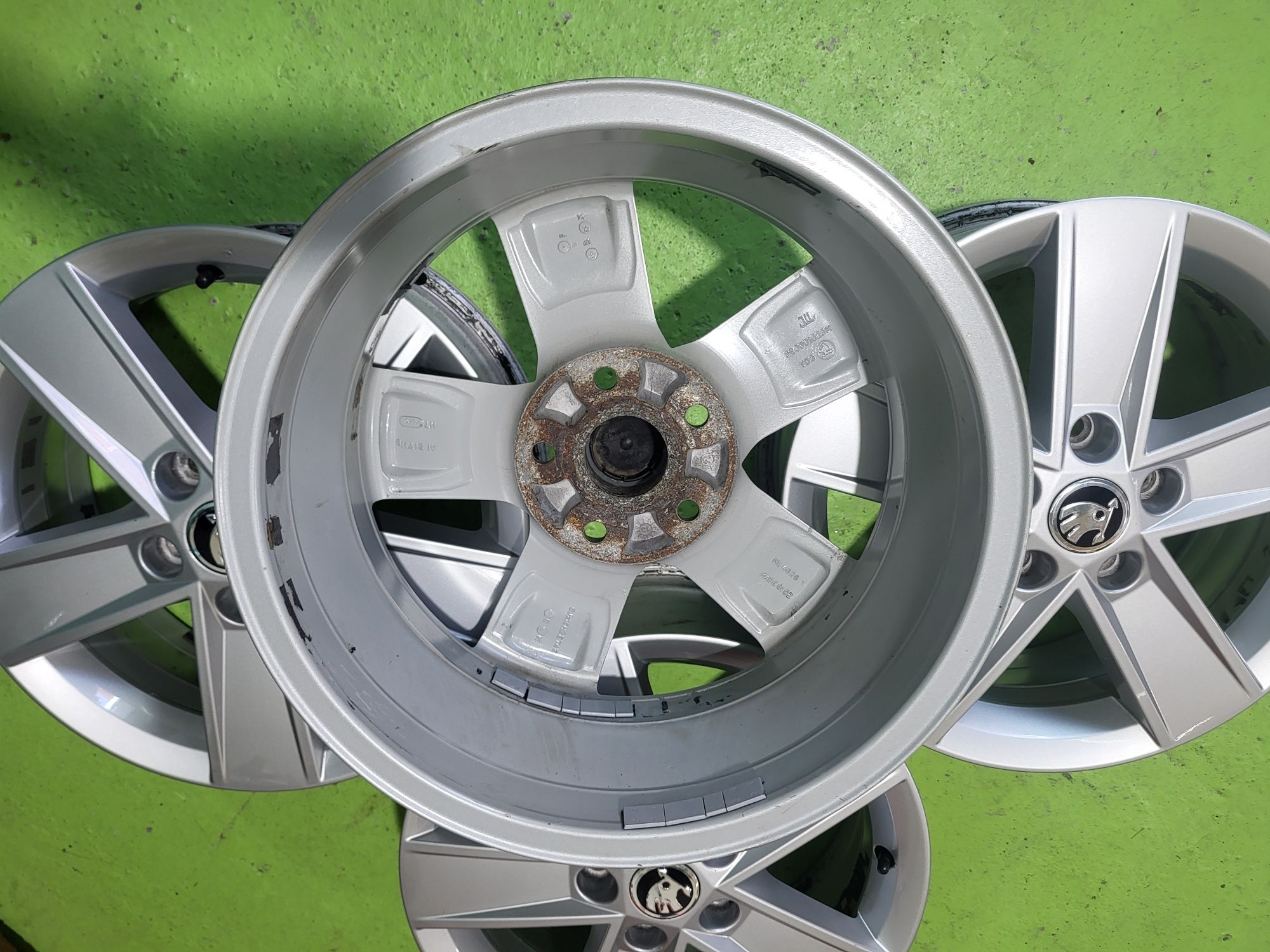 16 5x112 Skoda лети джанти 5х112 шкода