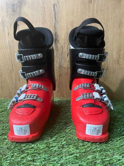 Clapari ATOMIC marime EU 38