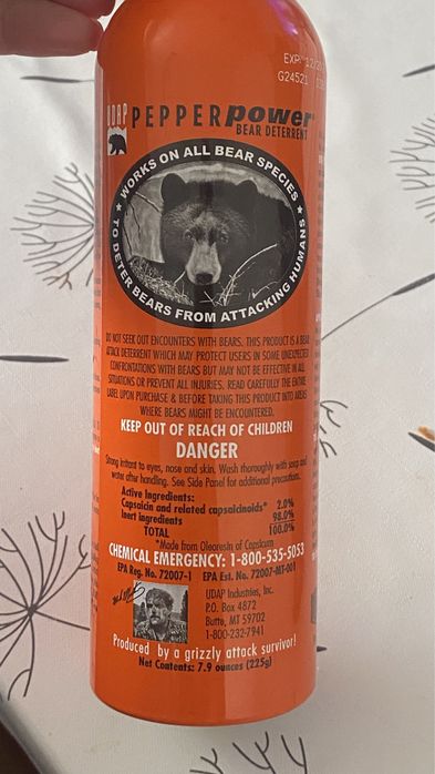 Spray autoaparare UDAP împotriva urșilor, made in SUA, Bear Spray