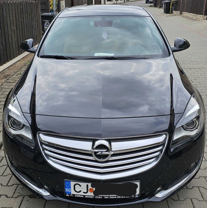 Opel Insignia Face lift negru metalizat piele maro acte zi nefumator