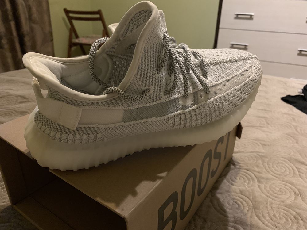 Adidași YEEZY Boost 350 V2