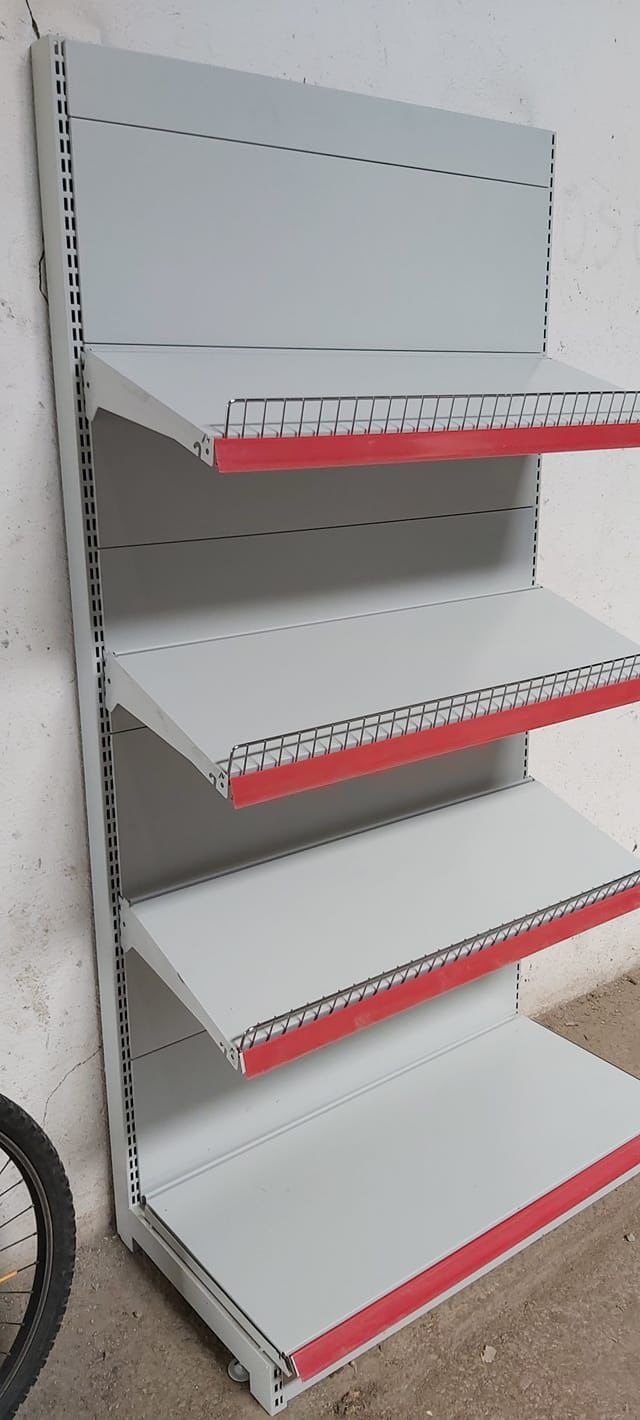 Rafturi metalice de magazin. 848×981