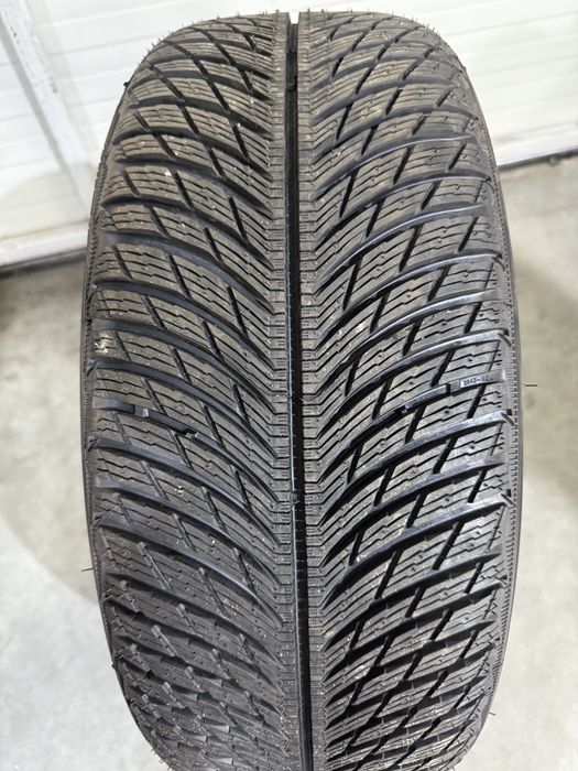 O anvelopa 235/55 R17 Michelin Alpin