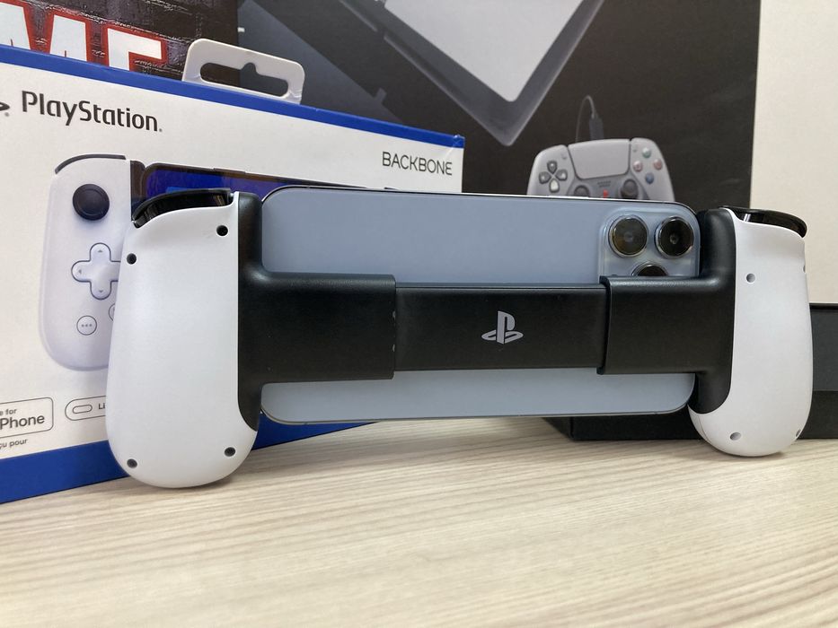 Backbone playstation 4-5 cu adaptor lightning