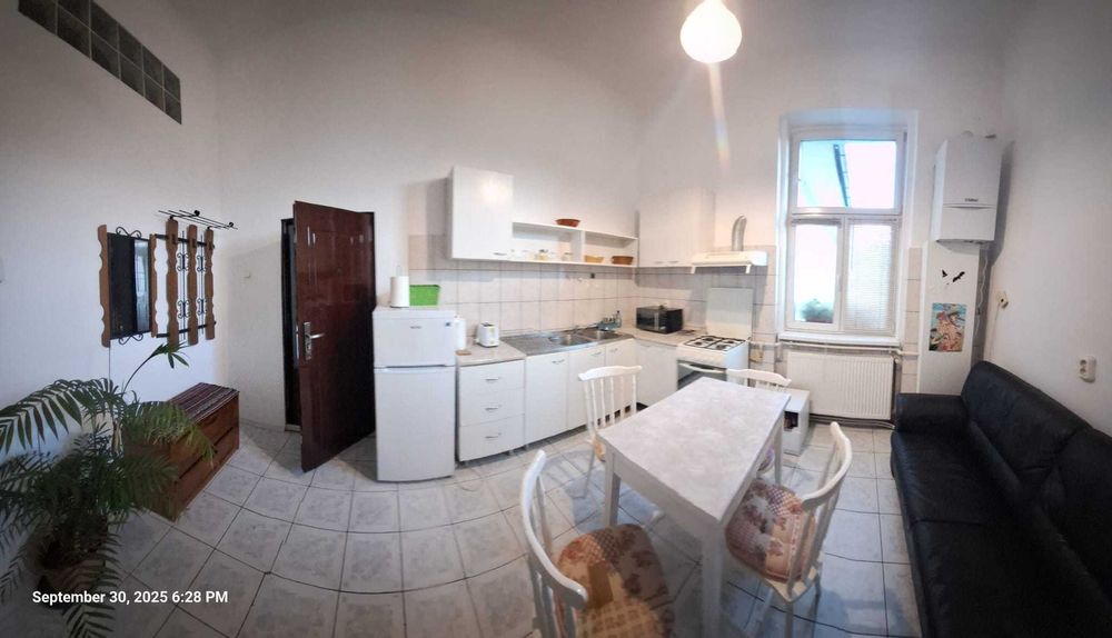 Apartament 3 camere centru (3 room apartment city center)