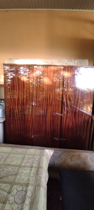 Shkaf yotoqxona uchun