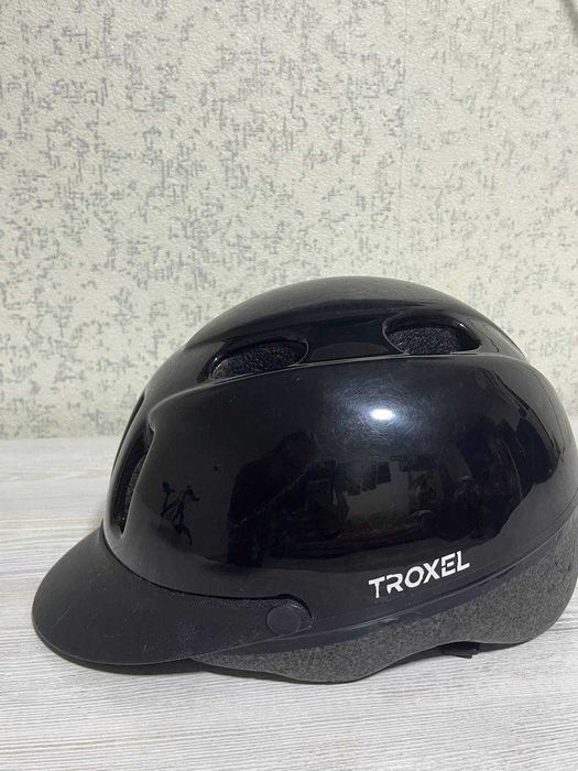 Шлем для верховой езды TROXEL