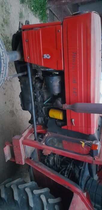 Tractor  UTB  445