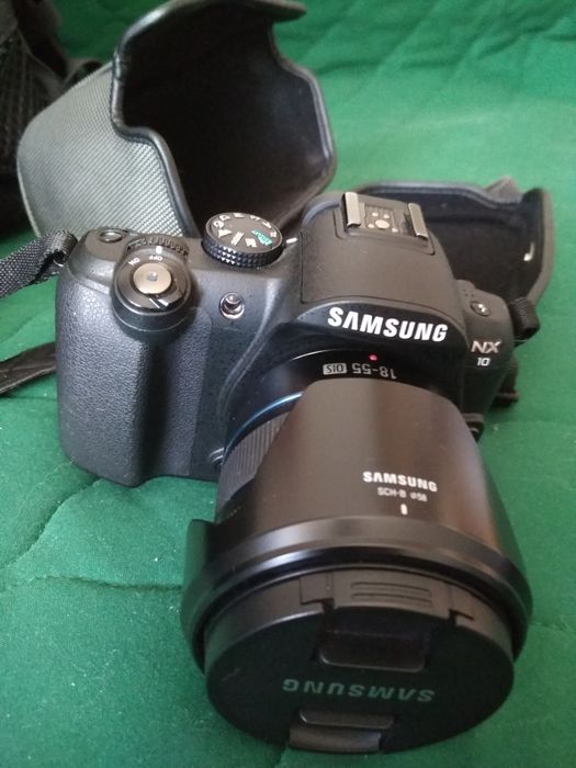 цифровой фотоаппарат Samsung NX10