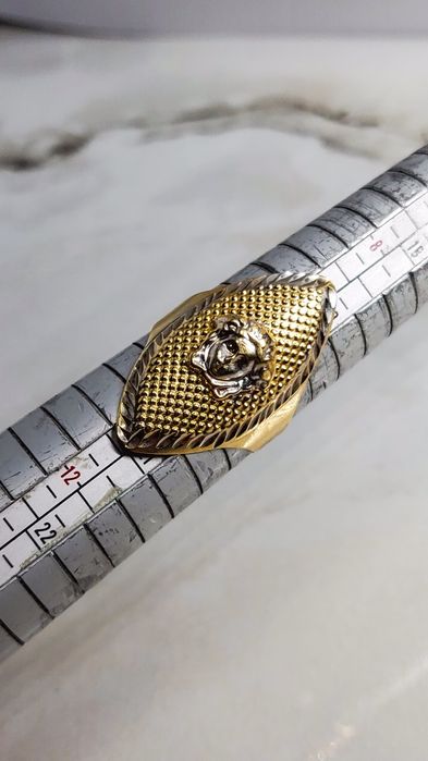 Inel din aur galben și alb de 14K, model „ventuză”