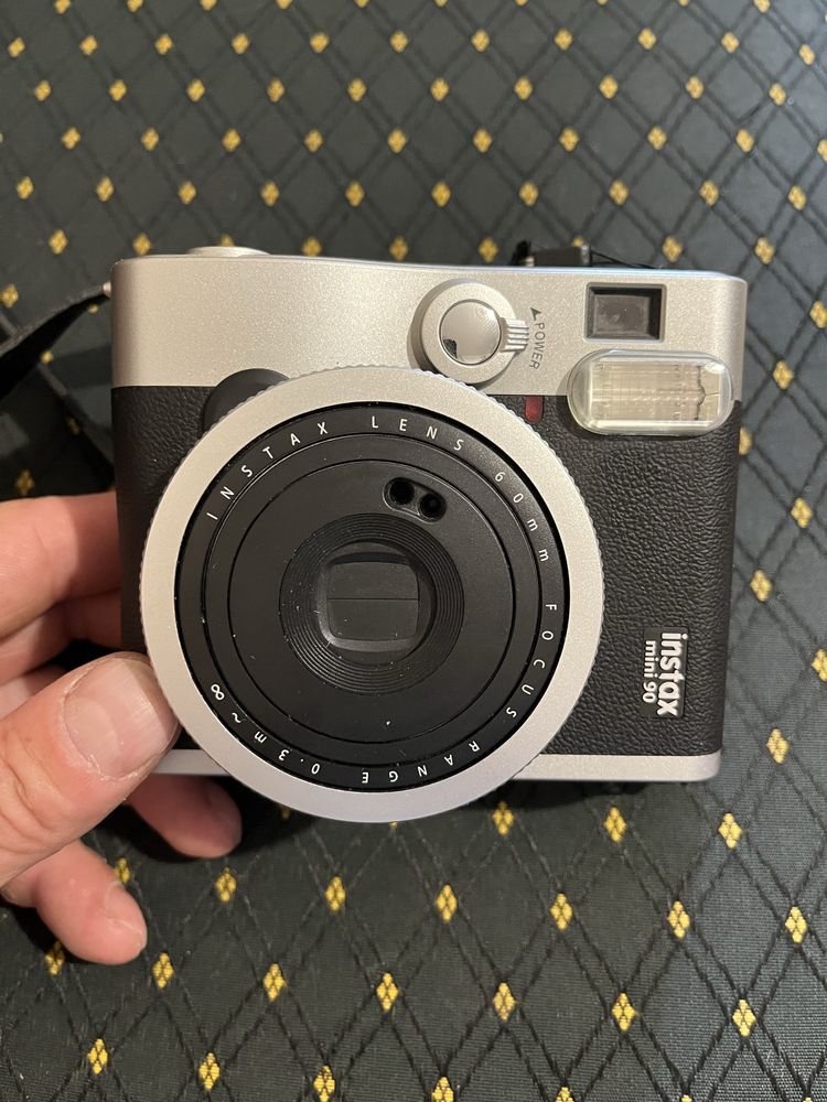 Fujifilm Instax Mini 90 фотоапарат