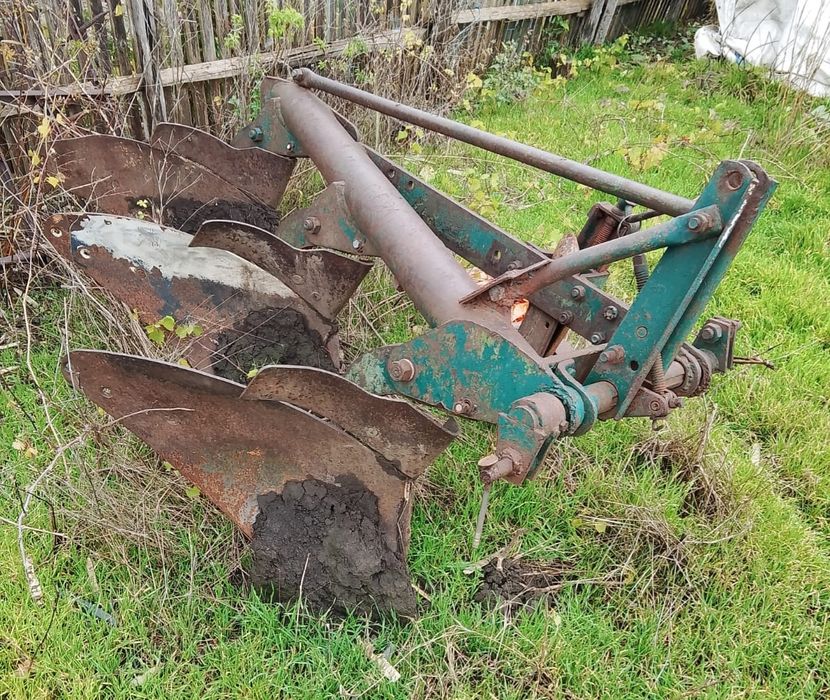 Plug PP4 tractor U650