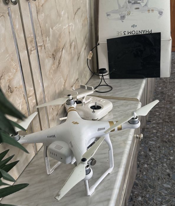 Drona dji Phantom SE 3 / la cutie cu accesorii