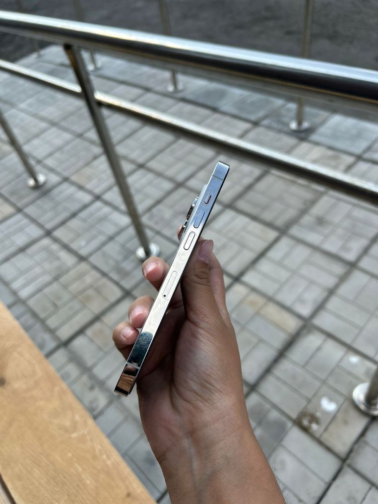 Iphone 14 pro продам