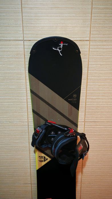 Placa snowboard nideker play 155 cm-legaturi boots Burton