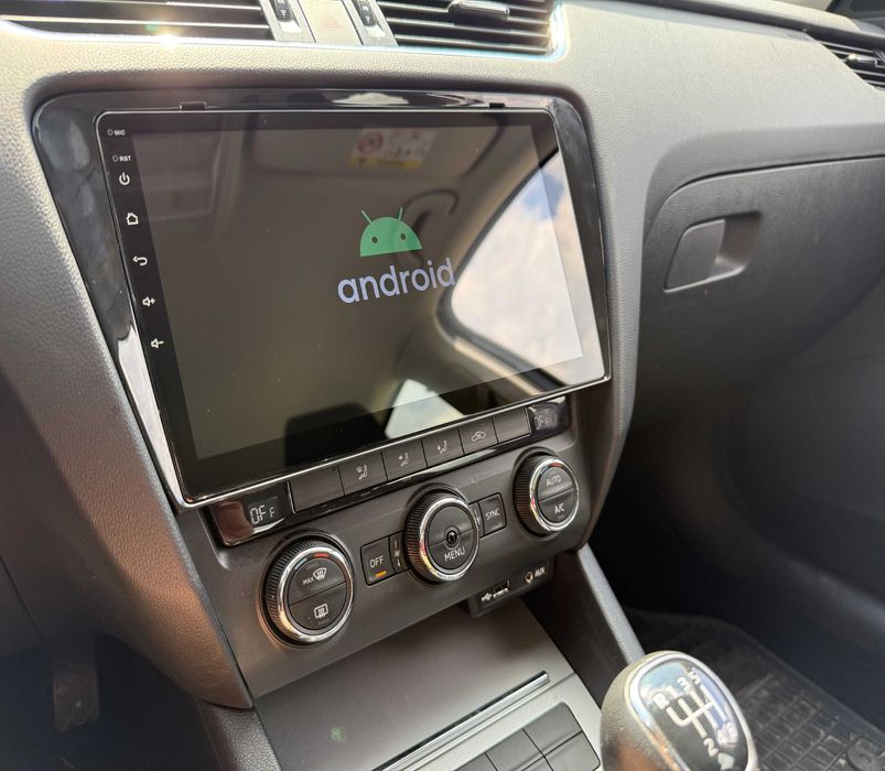 Мултимедия 10" за SKODA OCTAVIA 3 A7 Android 14 CARPLAY навигация DSP