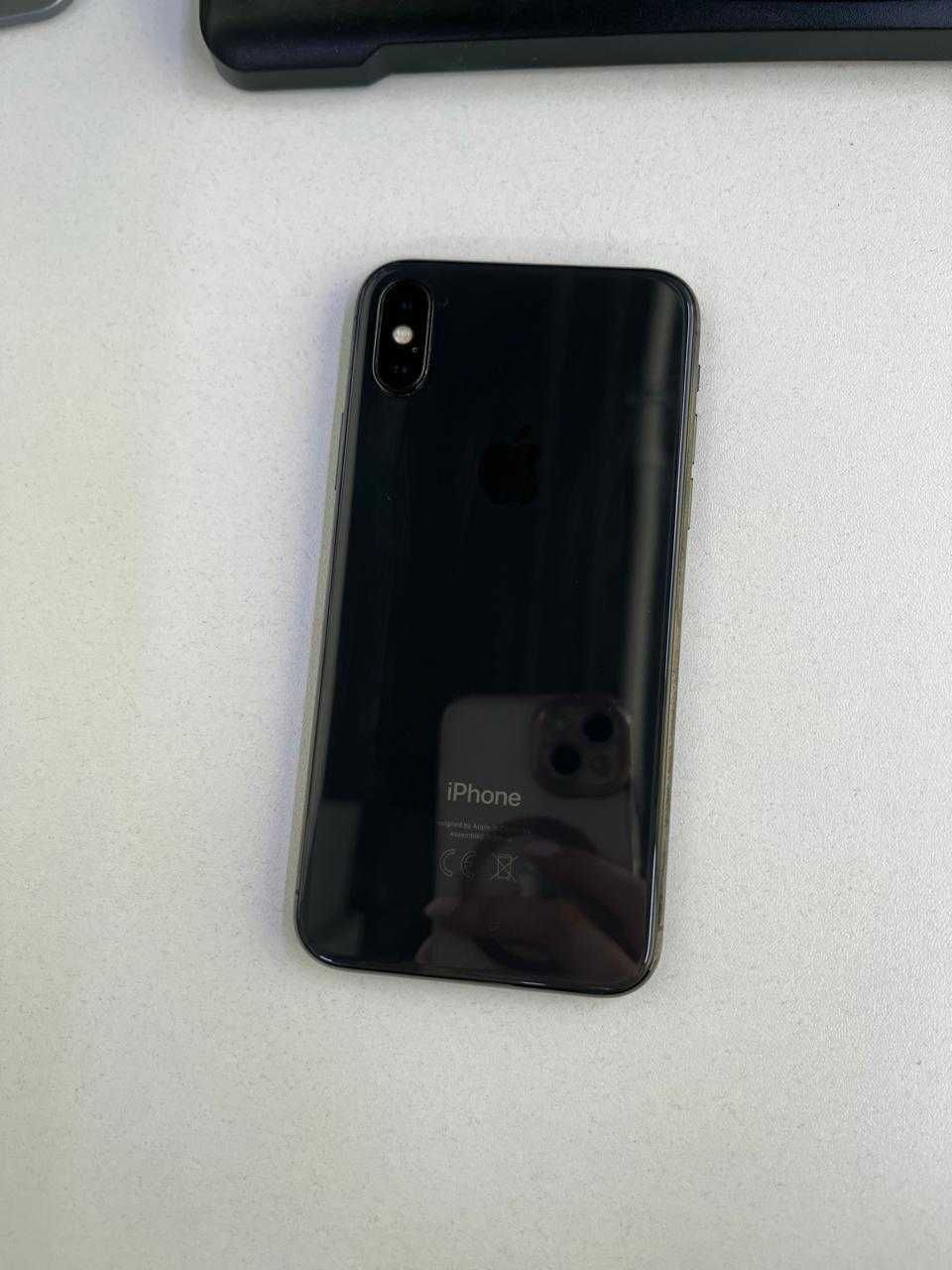 iPhone X в отличном состоянии