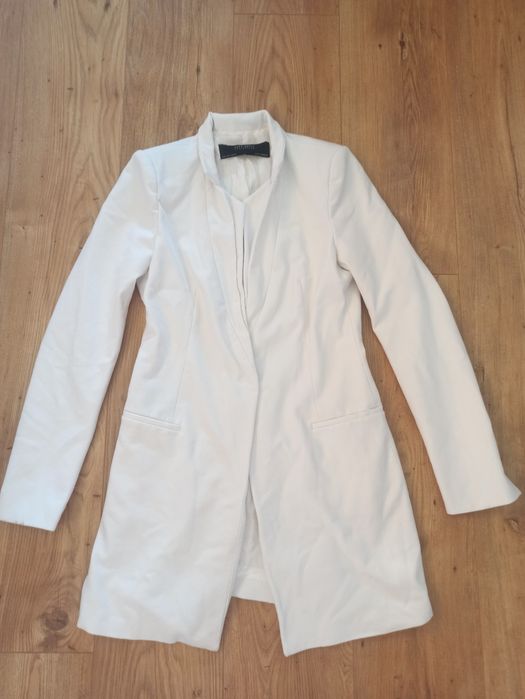 Бяло елегантно сако ZARA