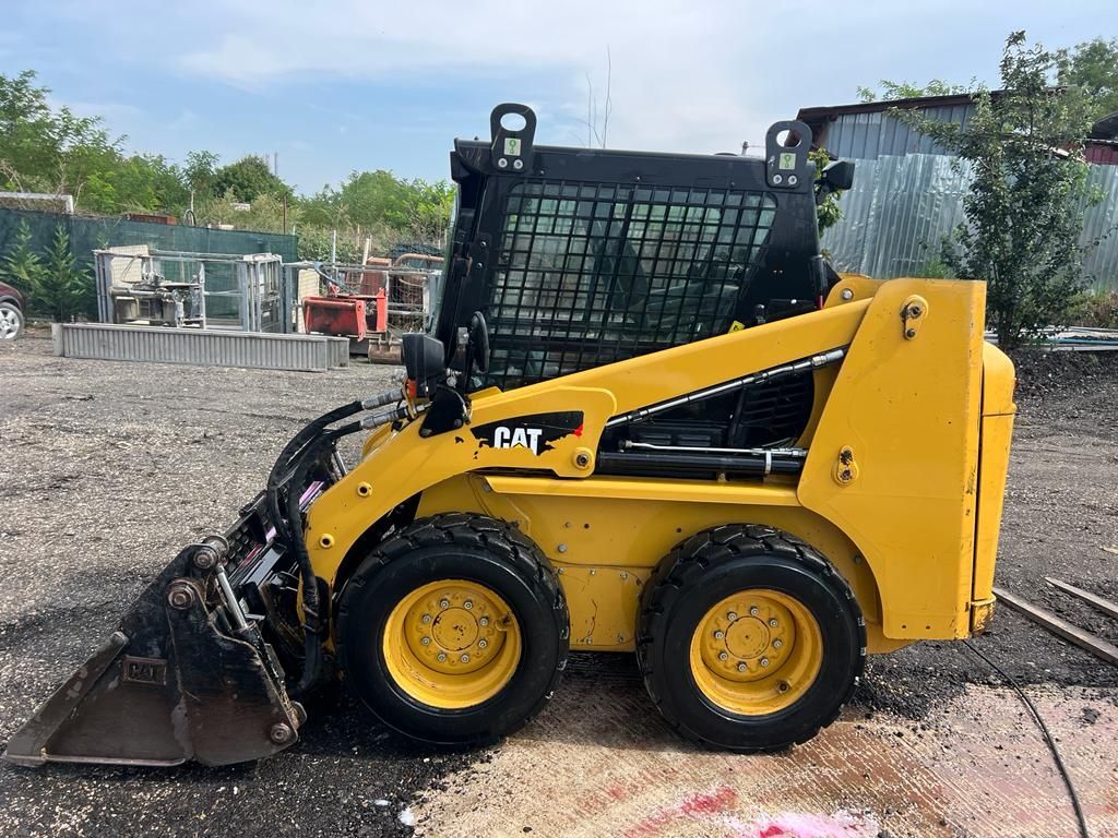 Închirieri manitou, bobcat, nacela prb, Miniescavator, dube transport