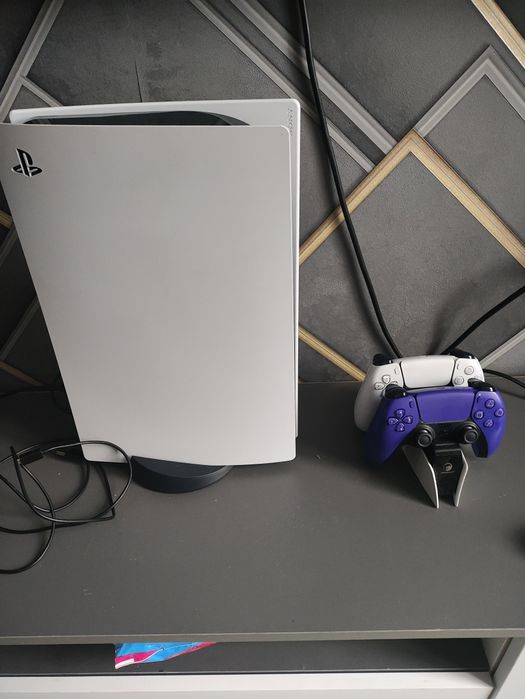 PlayStation 5 в отличном состоянии