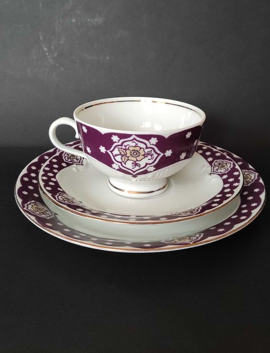 Порцеланов троен сет за чай/дълго кафе