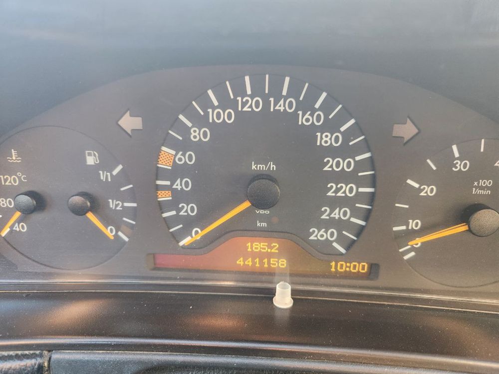 Mercedes w210 Avtomat 3.2 Elegance
