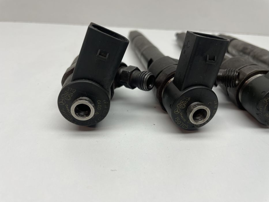 Set injectoare Metcedes Sprinter 903 2.2 cdi OM611