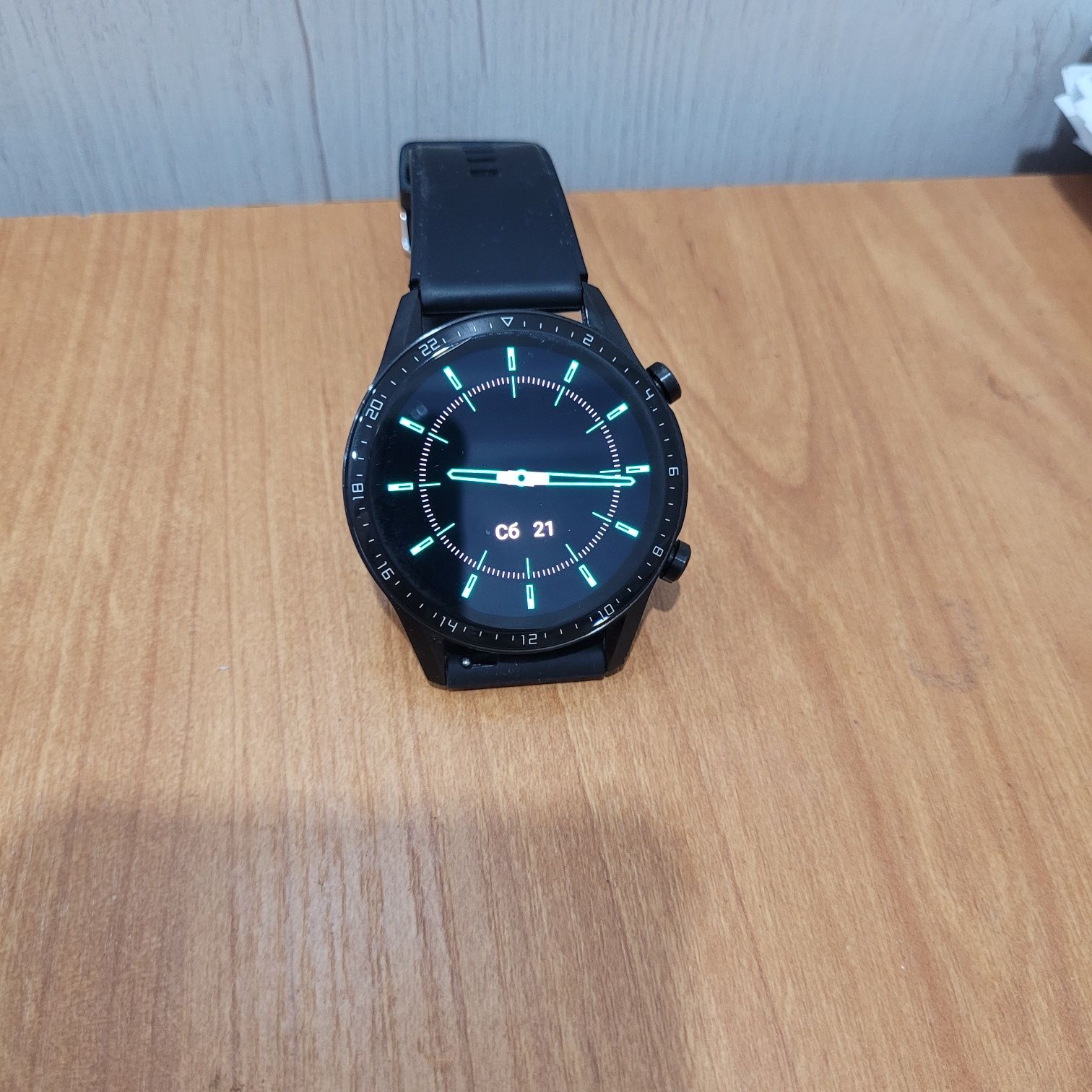 Продам смар часы huawei gt-2