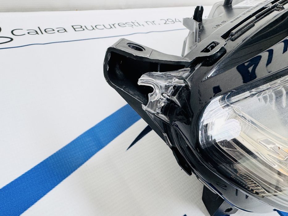 Far stanga Dynamic Led Ford Mondeo MK5 cod ES73-13D155-CG