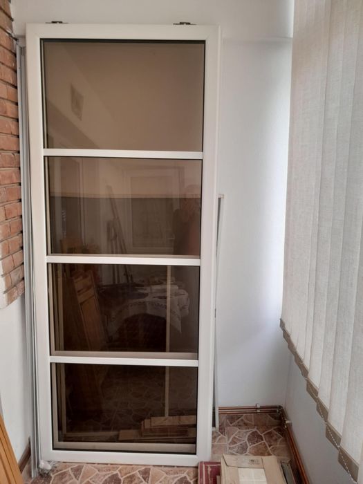 De vanzare usi culisante + covor