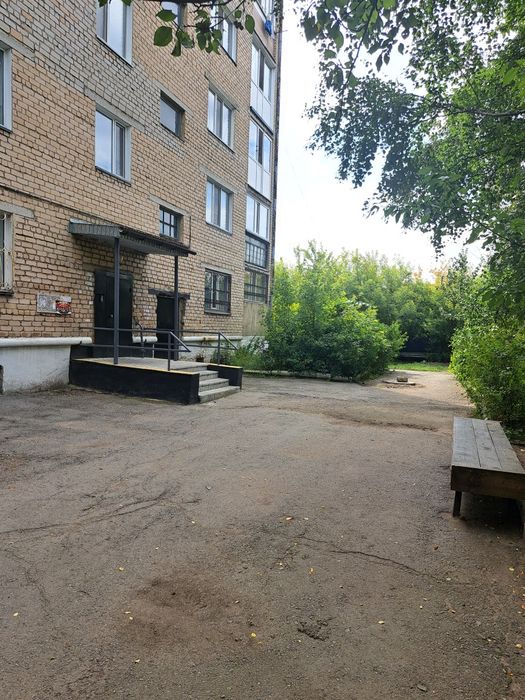 Продам двушку в центре города Щучинска