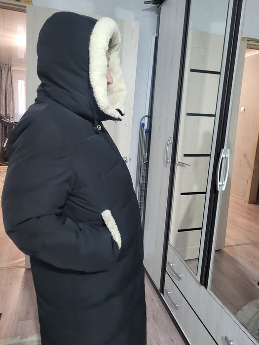 Продам зимнюю женскую куртку