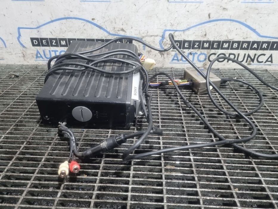 Cd changer Toyota RAV 4 II 2002 - 2006 (1211) 46923