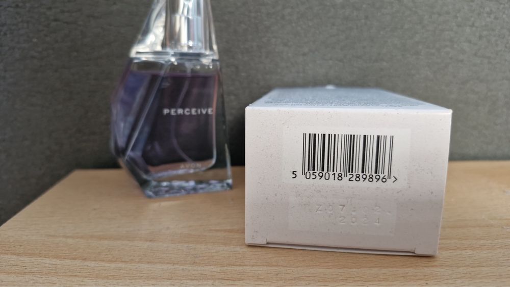 Парфюм Avon Perceive син