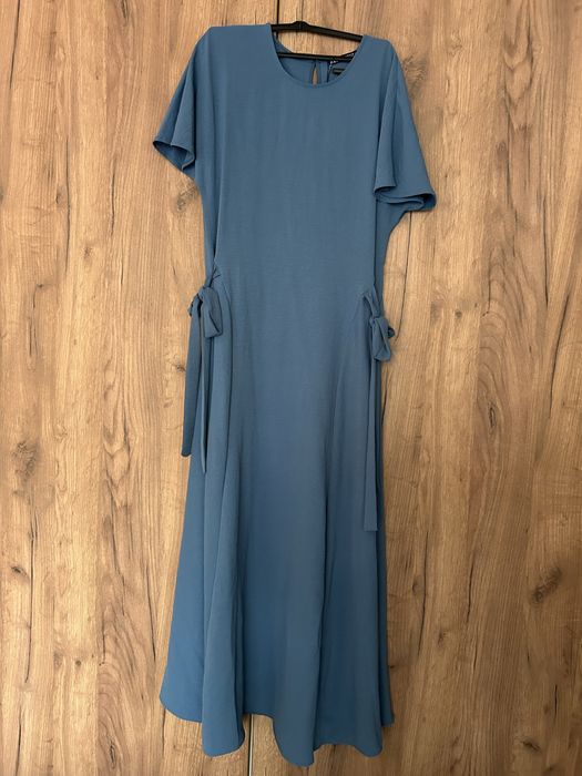 Рокля Zara, размер М, средна дължина