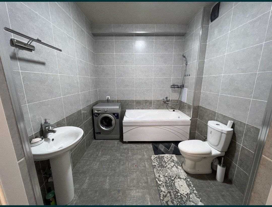 V1073 ПРОДАЕТСЯ квартира 5/3/9  130м2