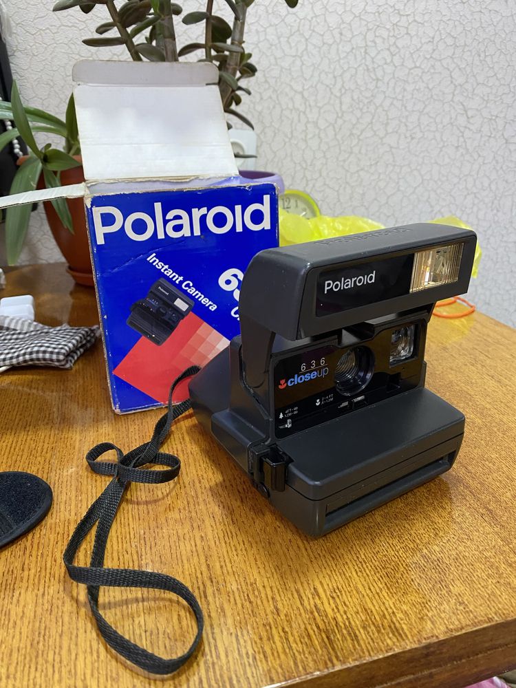 Старые фотоаппараты Polaroid 636