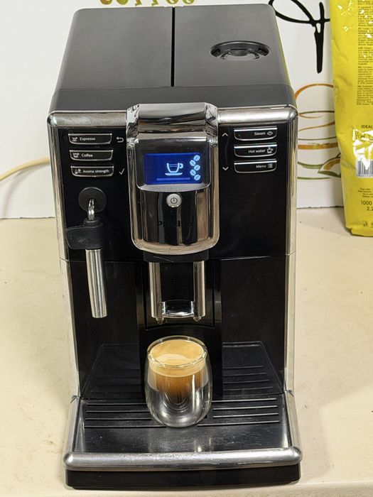 Кафемашина кафе автомат Philips Incanto с гаранция