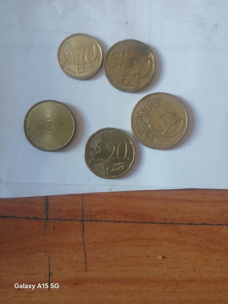 Monede vechi și monede cenți